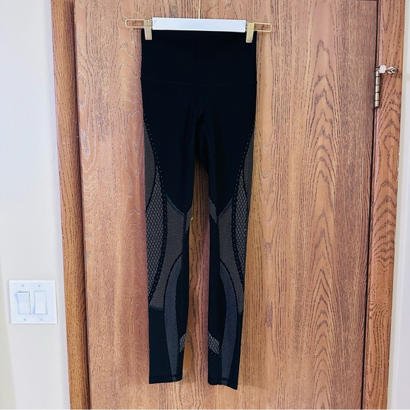 Lululemon Mapped Out Hi-rise Tight - Picture 3 of 6